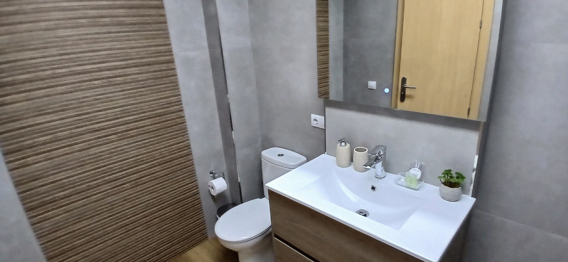 Research.Point SOUTH 1